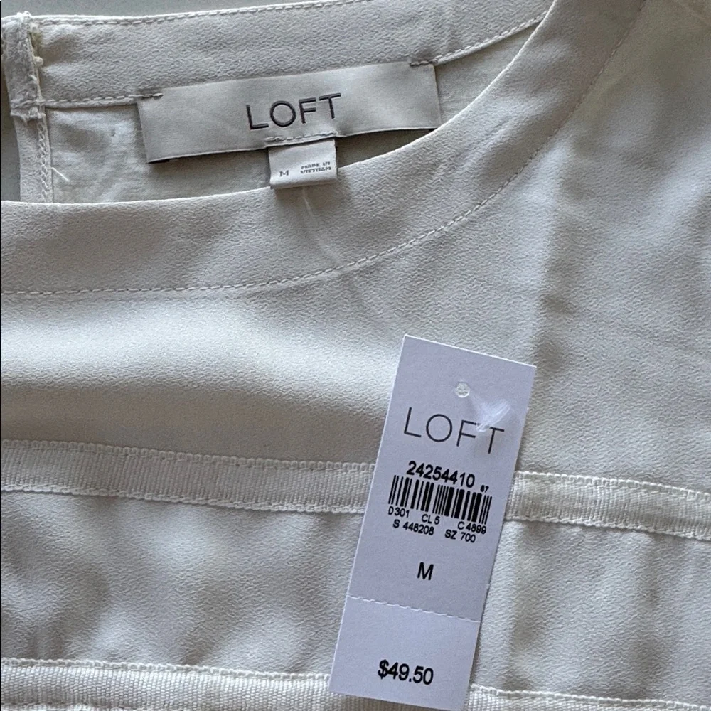 LOFT Cream Blouse with Puff Sleeves Size: M NWT ✨